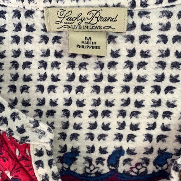 Lucky brand three-quarter sleeves size medium half button pull over top - Picture 3 of 5